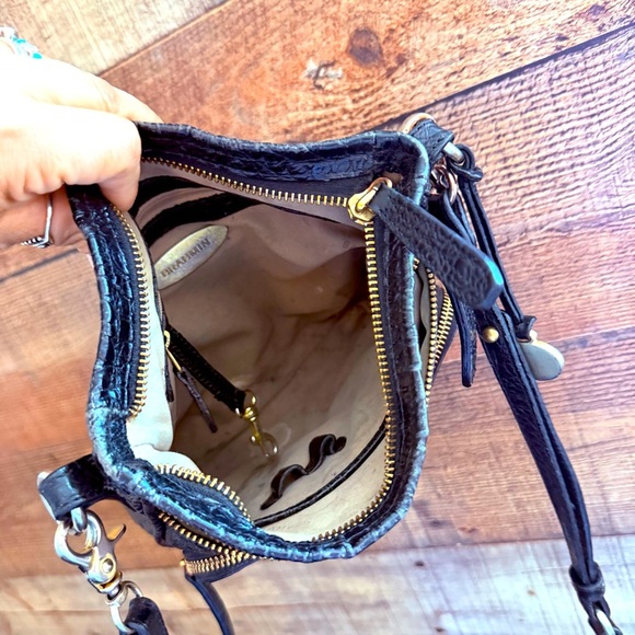 VTG Brahmin Cleo Melbourne Black Crocodile-Embossed Crossbody Bag - Picture 8 of 11
